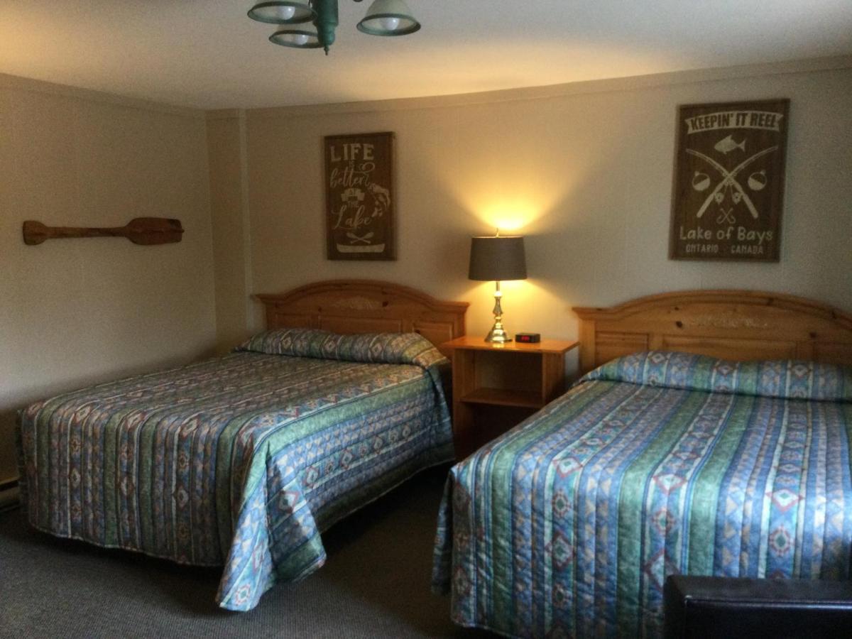 Dwight Village Motel Экстерьер фото