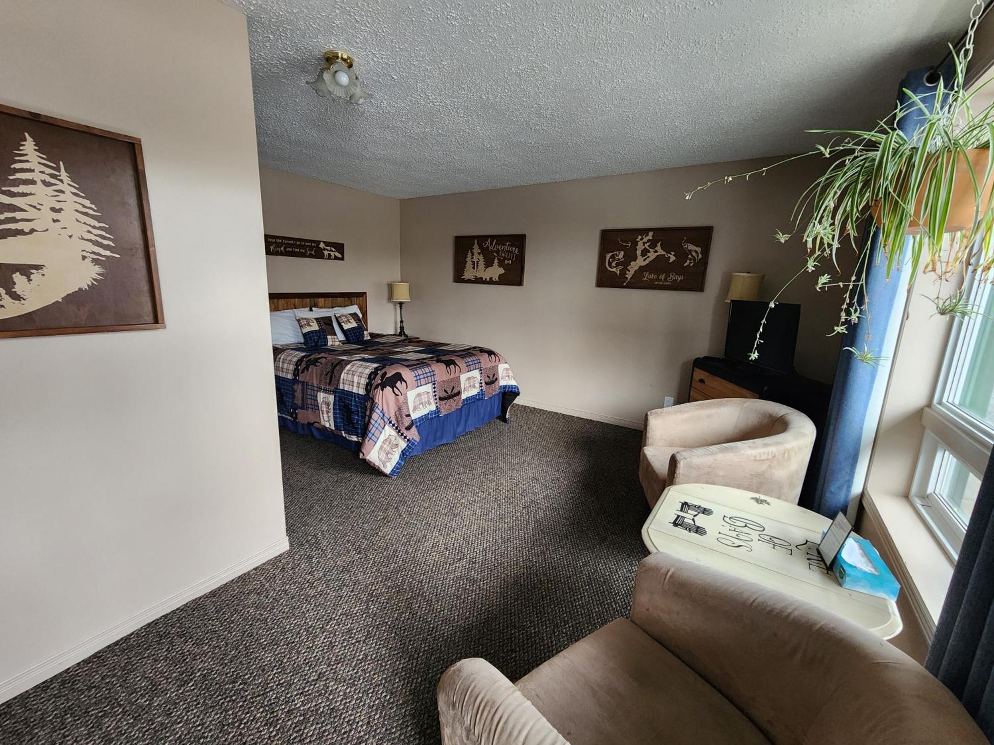 Dwight Village Motel Экстерьер фото